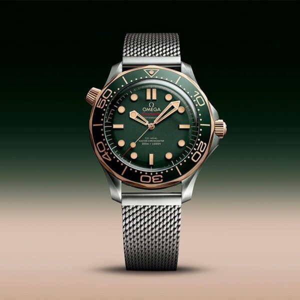 Continuing the launch of OMEGA’s latest Seamaster Diver 300M collection, a new edition is now unveiled in Grade 2 Titanium and Bronze Gold
